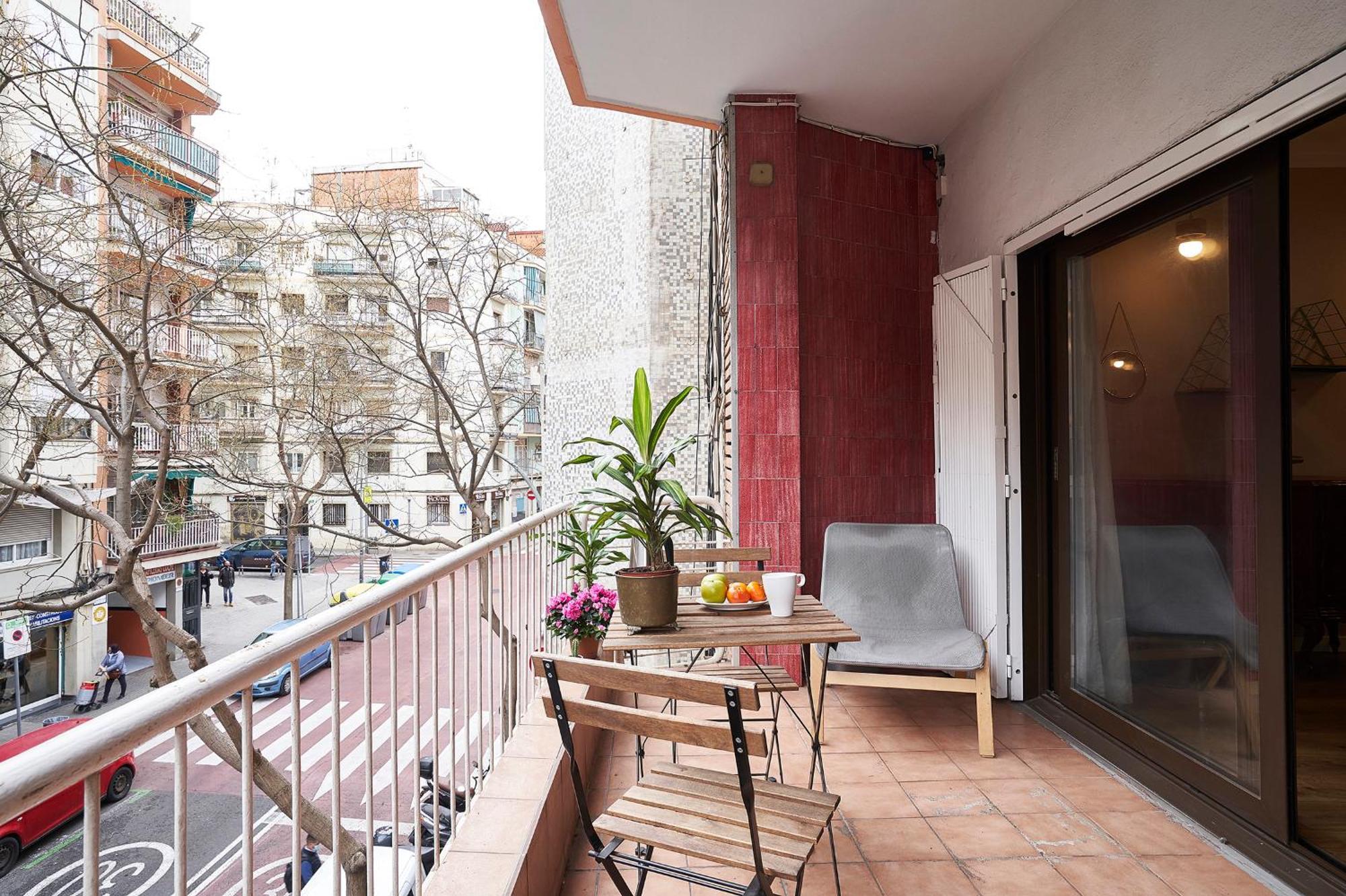 Apartament Spacious 3brapartment In Poblesec With Balcony *