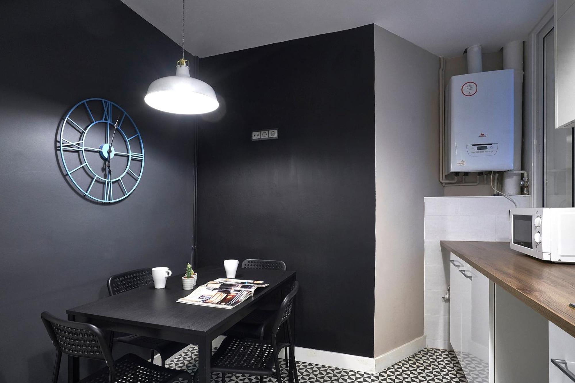 Spacious 3brapartment In Poblesec With Balcony *