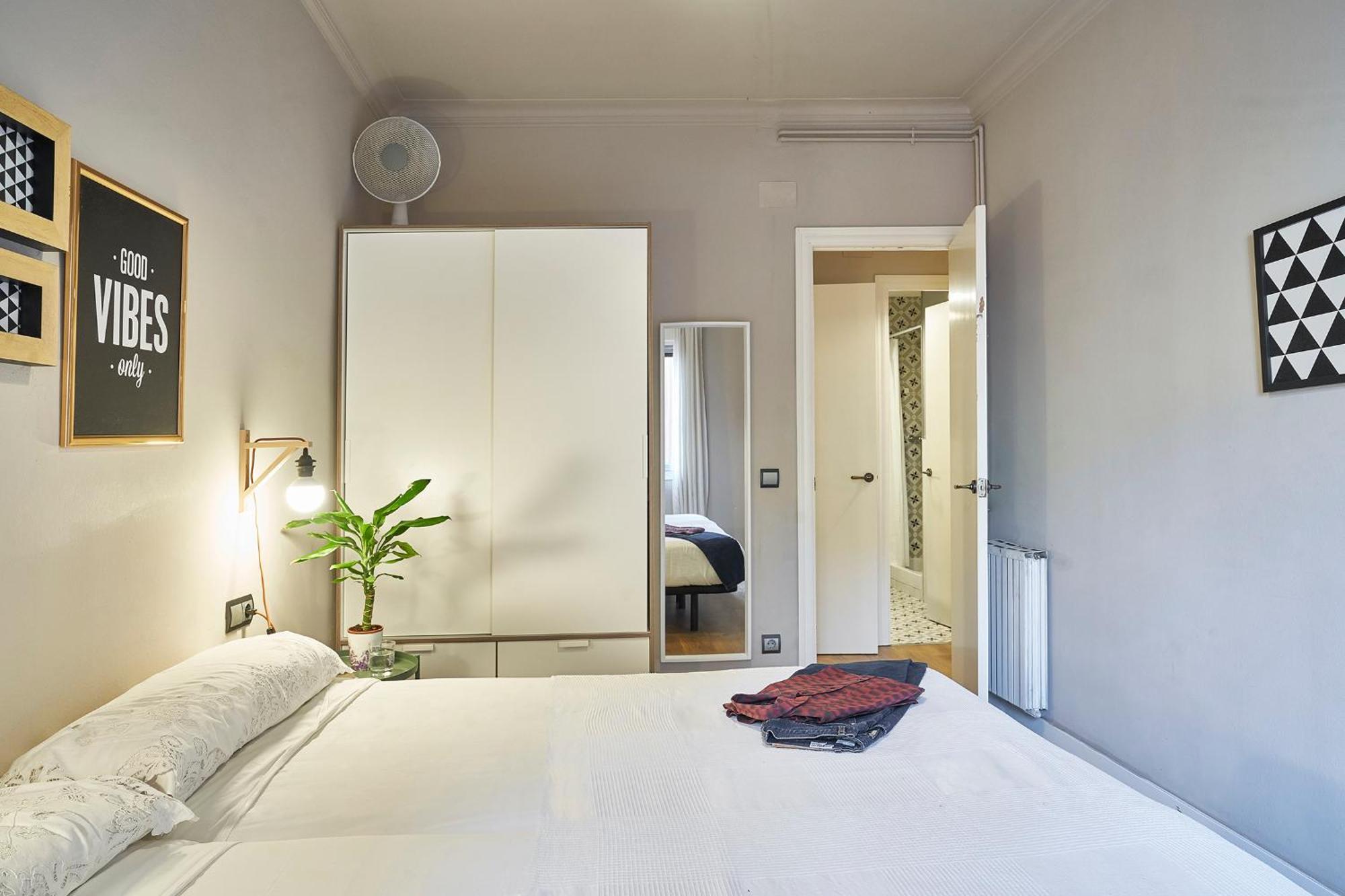 Apartament Spacious 3brapartment In Poblesec With Balcony