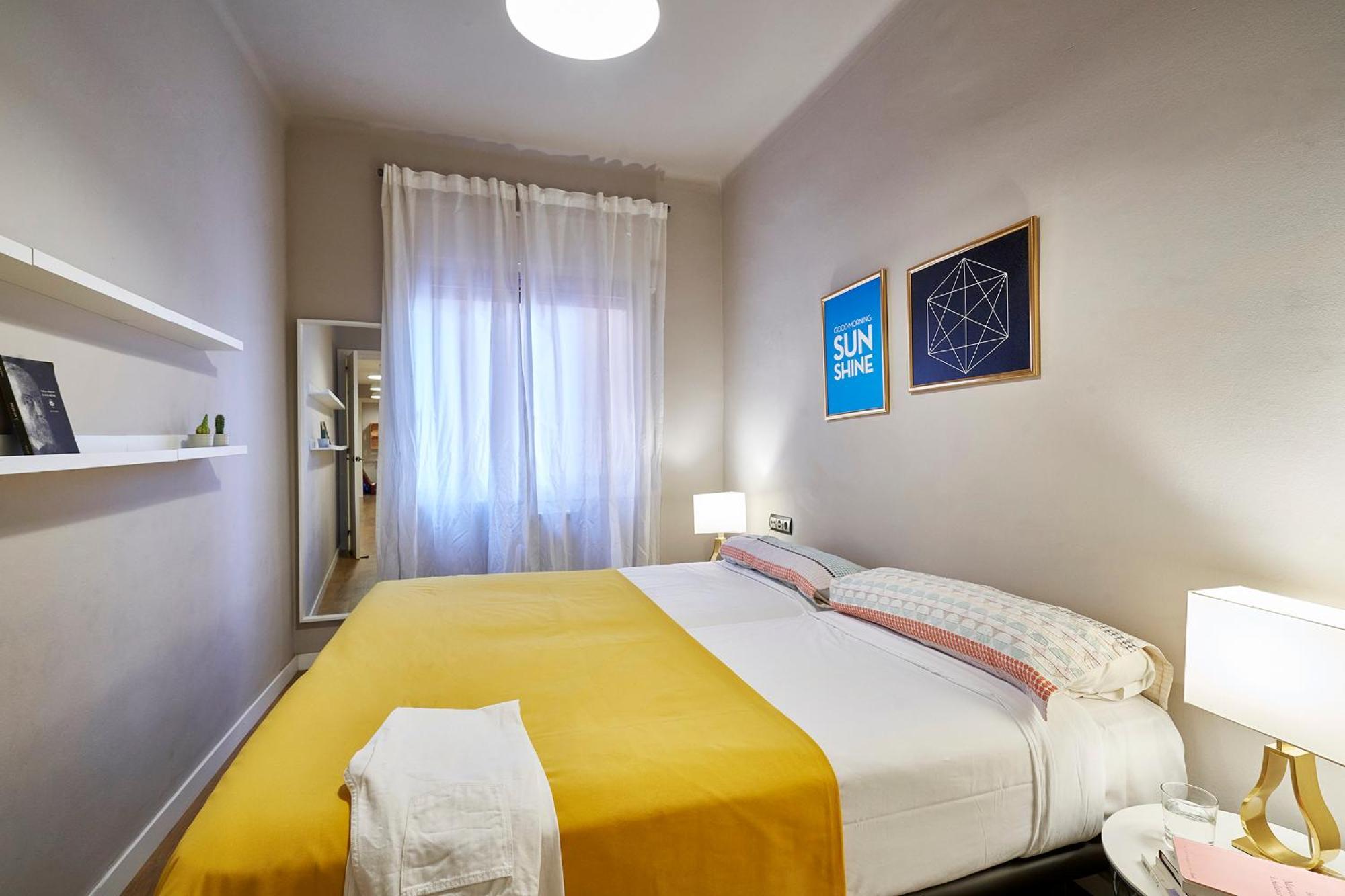 Spacious 3brapartment In Poblesec With Balcony Appartamento